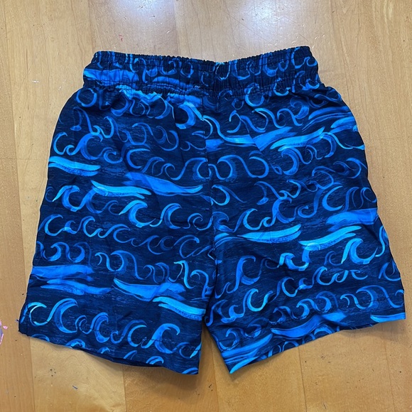 The Childrens Place brand Place Sport Boys Swim Trunks Bathing Suit Size 2T - Picture 2 of 3